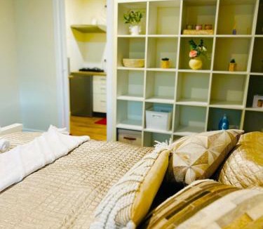 Golden Square House | A seperate 1 bedroom bungalow