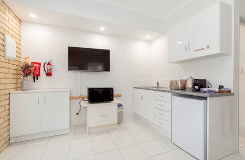 Connolly Apartment | A2 - Spacious Apartment w/Wi-Fi + Kitchenette