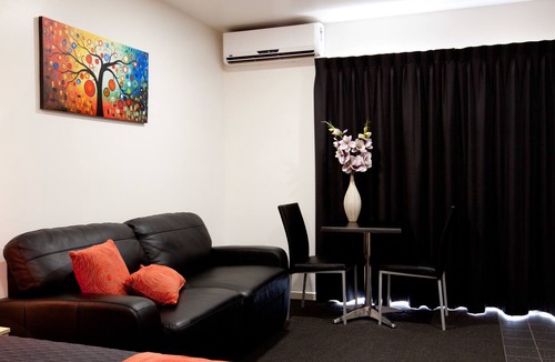 Emerald Hotel | Abode37