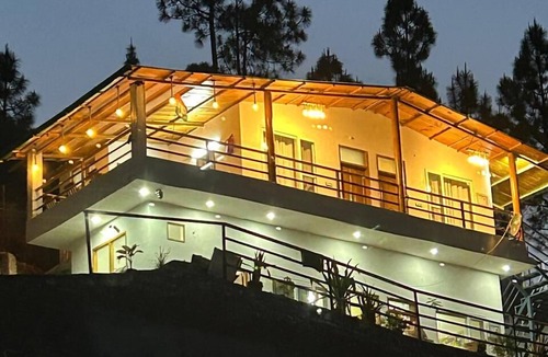 Ranikhet Hotel | Abodes Himalaya View