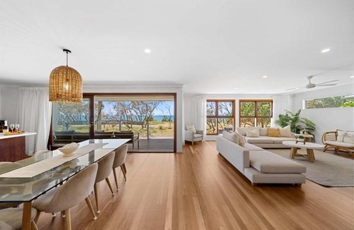 Buddina House | Absolute Beachfront Paradise in Buddina