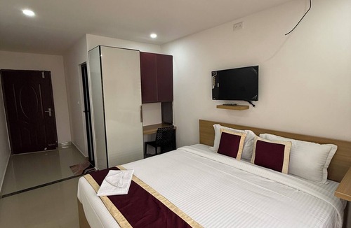 Nedumbassery Hotel | Aero Inn