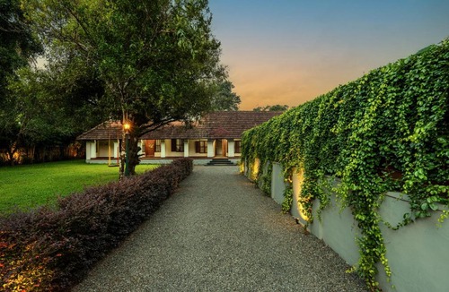 Alwaye Villa | Alaya Stays Mangaly Heritage 270-Year-Old 3 BHK Authentic Kerala Heritage Villa with Courtyard & Garden