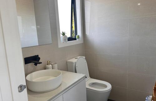 Reservoir House | All you need for work, stay and relax