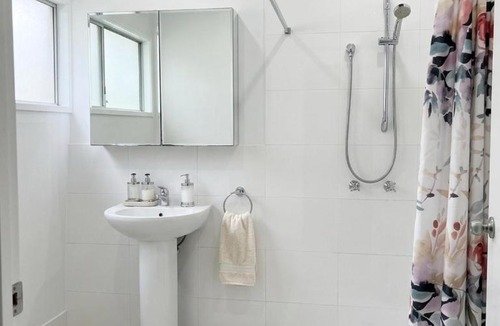 St. Lucia House | ALRA2 Accommodations