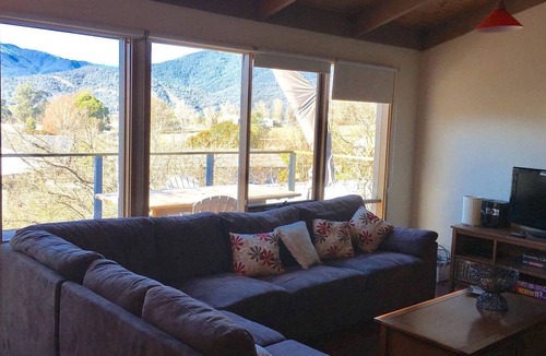 Tawonga South House | Amaroo - Mount Beauty