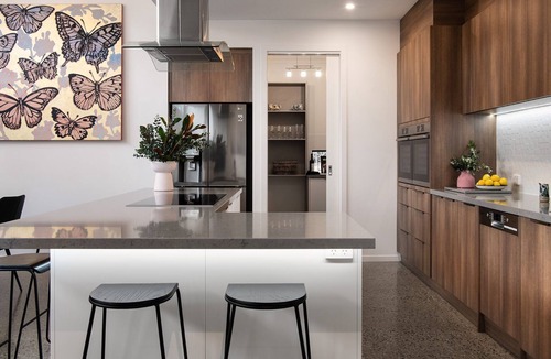 Hepburn House | Amore ~ Hepburn Springs/Daylesford ~ Luxury, Spa, Wood Fire