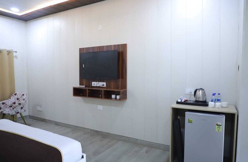 Gurugram House | AN PERFECT STAYS IN THE LAP OF ARAVALI HILLS