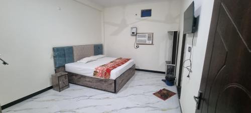 Salon Hotel | Anusthan Hotel