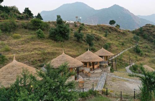Naina Range Resort | Aotel Pangot Formally Royal Cliff
