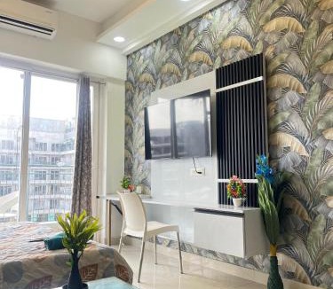 Greater Noida Apartment | Apartment
