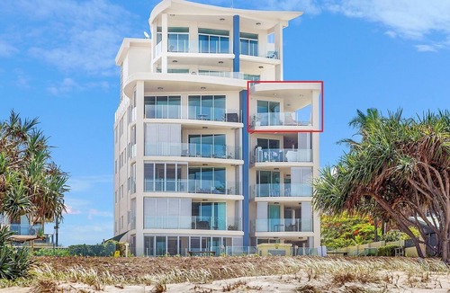 Tugun Apartment | Aqua Solai 9 - Absolute Beachfront Tugun - Min. 3 night stays - Linen Provided