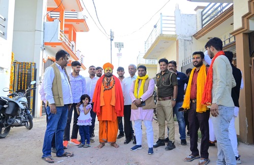 Faizabad House | Aradhya home stay Spacious 5-bedroom building in welcoming Ayodhya withAC,WiFi
