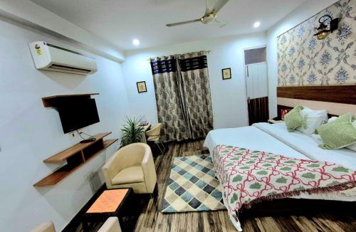 DLF Phase 3 Hotel | Arch Place