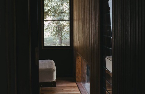 Cessnock City Council House | Architect Designed Alpaca Farm Retreat and Hot Tub