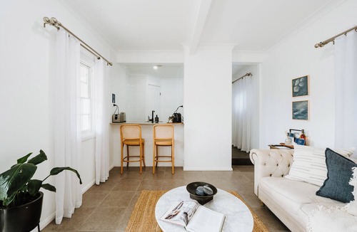 Central Mudgee Cottage | Ash Cottage Intimate Wine Country Living for Two