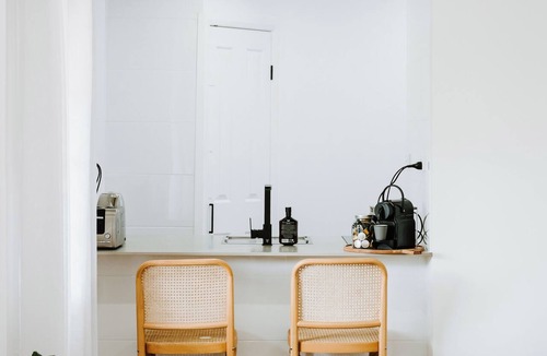 Central Mudgee Cottage | Ash Cottage Intimate Wine Country Living for Two