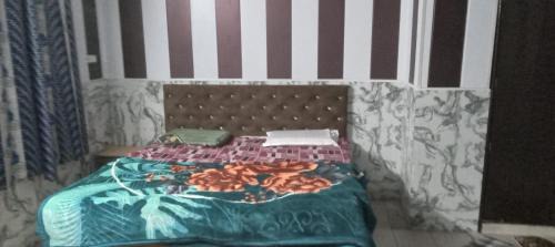 Aonla House | Astha Restorent & Geust House