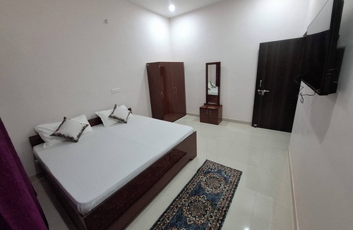 Varanasi Apartment | ATHASHRI Your Quiet Escape in Kashi — Intimate, Stylish & Steps from the Action.