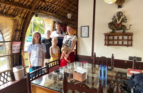 Alappuzha Boat Rental | Aura Houseboats