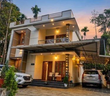 Sulthan Bathery House | Aurora Villa