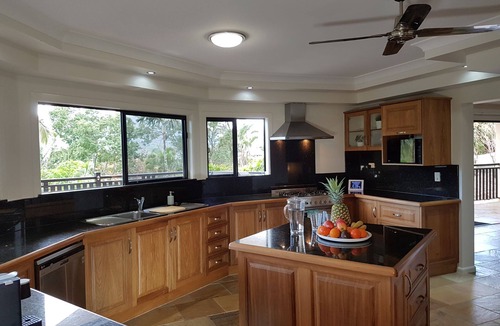 Redlynch House | Avalon, Redlynch - Space, comfort & privacy for Family holiday get-togethers