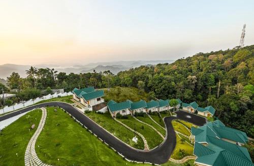 Devikolam Hotel | Aveda Munnar Mountains and Mist