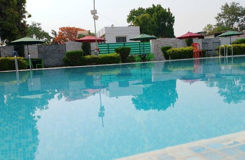 Mirzapur Hotel | Avexia Funcity Resort