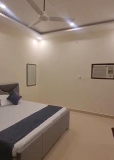 Varanasi House | Badri Vishal