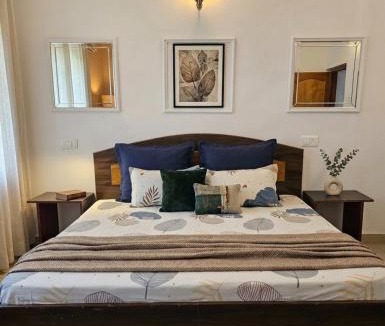 Sirala Hotel | Batohi hotel cafe & Restaurant