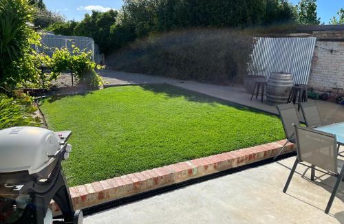 Bendigo House | Baxter Cottage