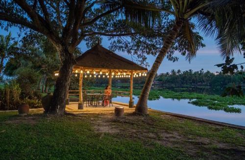 Kumbalam Bed & Breakfast | Baymaas LakeHouse