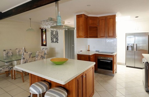 Bargara Apartment | Beach At Your Feet On Miller Street