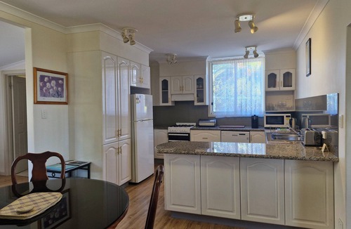 Ventnor House | Beach Escape with Ocean at your doorstep! Private, in beautiful natural setting.