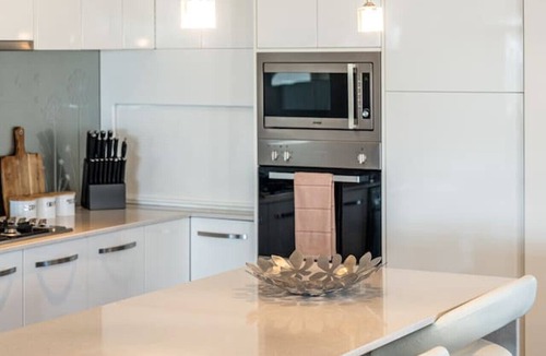 Semaphore South House | Beach Haven at Semaphore - Sweeping Ocean Views