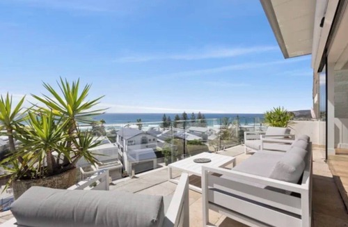 Curl Curl House | Beach Paradise