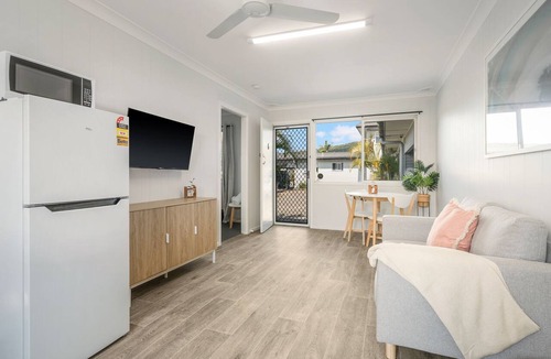 Crescent Head Apartment | Beach Shack 6 your ideal retreat just moments from the beach!