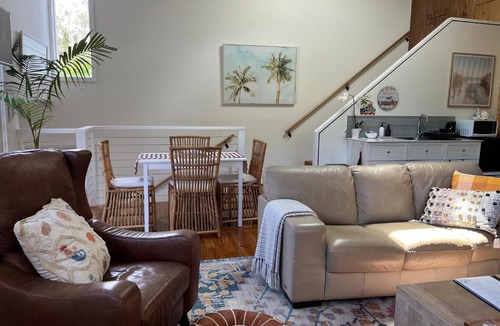 Scotts Head Apartment | Beach Vibes Accommodation