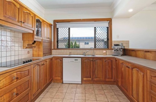 Aldinga Beach House | Beachfront Bliss- Aldinga Beach House - 5 BR