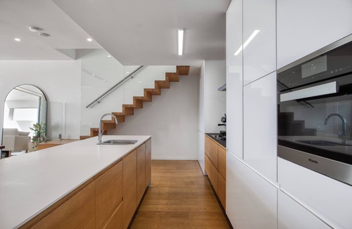 Brighton Apartment | Beachside View BrightonnMake some memories at this family-friendly place.n