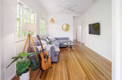 Moffat Beach House | Beachy Bliss at Moffat Beach