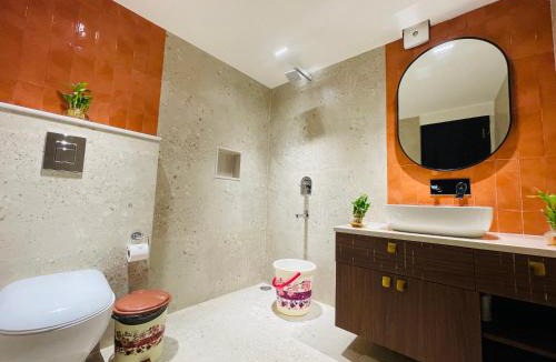 Saket Hotel | Bedchambers Stay near Select Citywalk, Saket