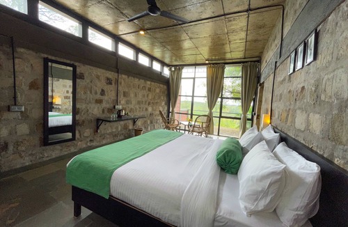Bail Hongal Bed & Breakfast | BEVINA MANE 102