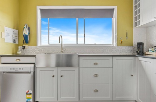 Rainbow Beach House | Big Red Beach House - Rainbow Beach