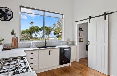 Stanwell Park House | Blissful Beachside Stay /Stanwell Park