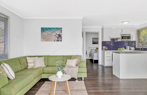 Aldinga Beach Cabin | Blue Cabin Bliss at Aldinga Bay Holiday Village