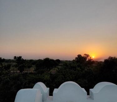 Barli House | Blue City Escape-Luxury Family Suite in Farmstay