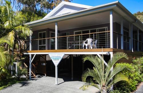 Blueys Beach House | Blue Vogue Apt at Blueys Beach
