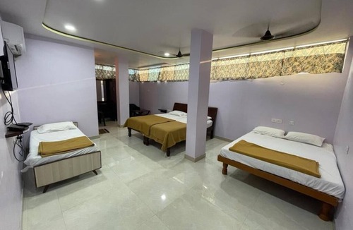 Nandyal Hotel | BMR BALA LODGE