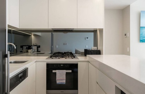 Bondi Junction Apartment | Bondi Junction Living with Views & Double Parking